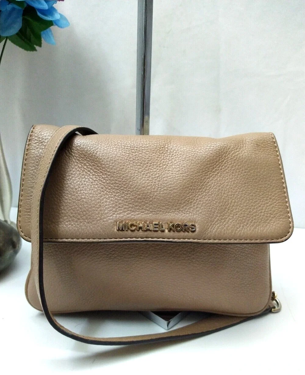 Michael Kors Brown Leather Chain Strap Zip Pockets Credit Card Crossbody Bag